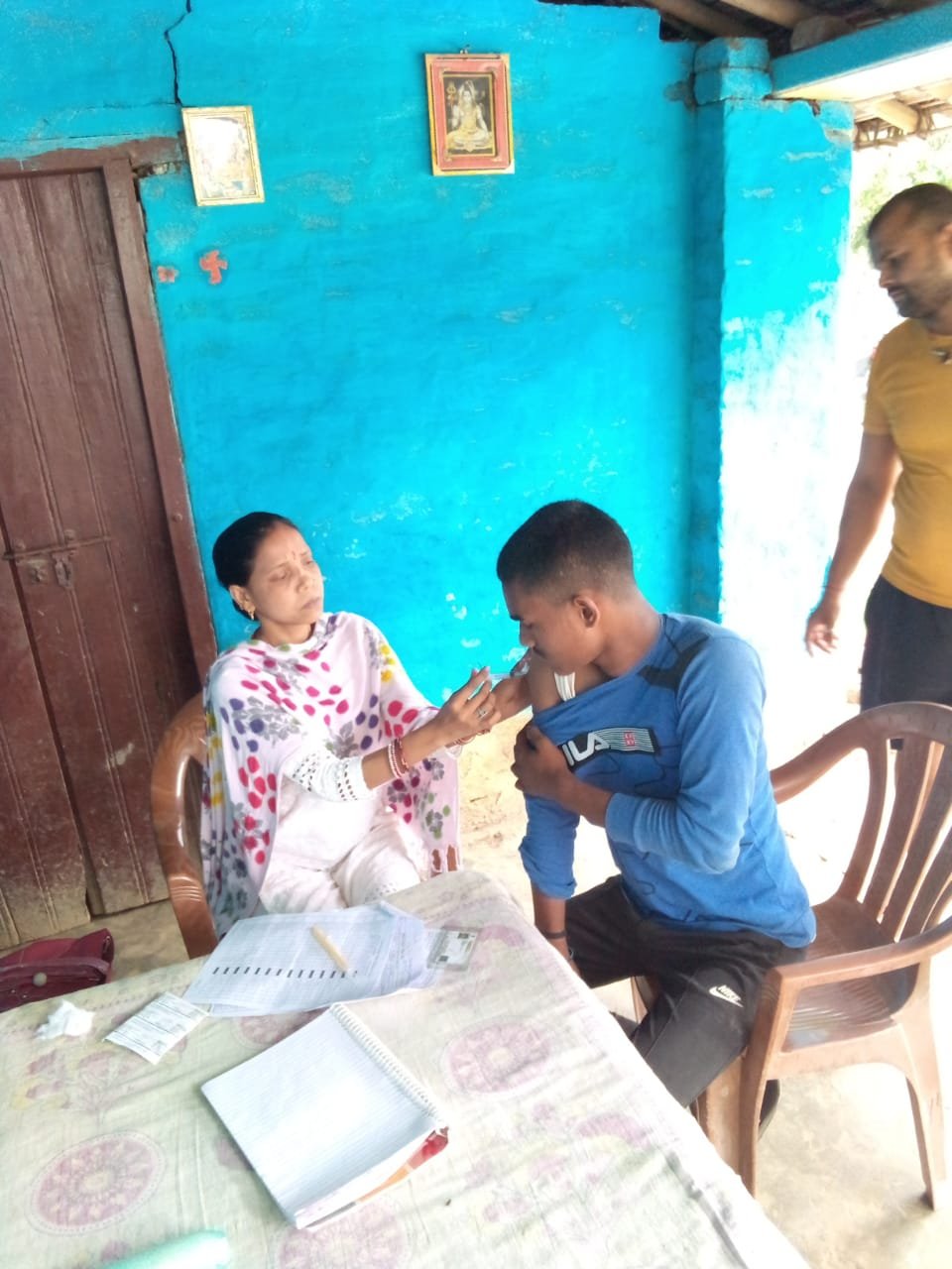 Rashtriya Jagrookta | जिले में तेज हुई घर-घर दस्तक वैक्सीनेशन अभियान, टीका से...